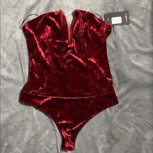 Brand new, Fashion Nova velvet bodysuit